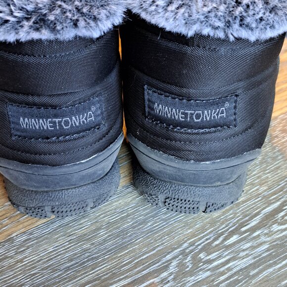 Minnetonka Northtown Boots - Picture 6 of 10